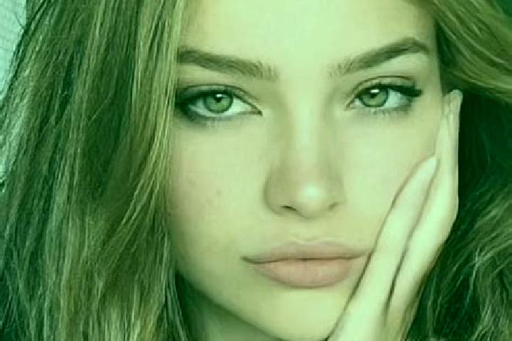 Ella, 25, a blonde hazel-eyed mediterranean companion based in Goianapolis. Offering Erotic Massage, 69, Couples, A-Level. Available for incall and outcall, ...