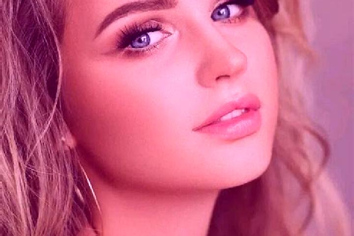 Ella, 25, a dark blonde blue-eyed ebony companion based in Opperduit. Offering A-Level, Fetish, Overnight. Available for incall and outcall, overnight bookin...
