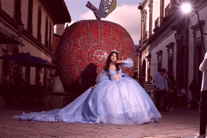 Ella, 25 — Escort in Apan, Mexico