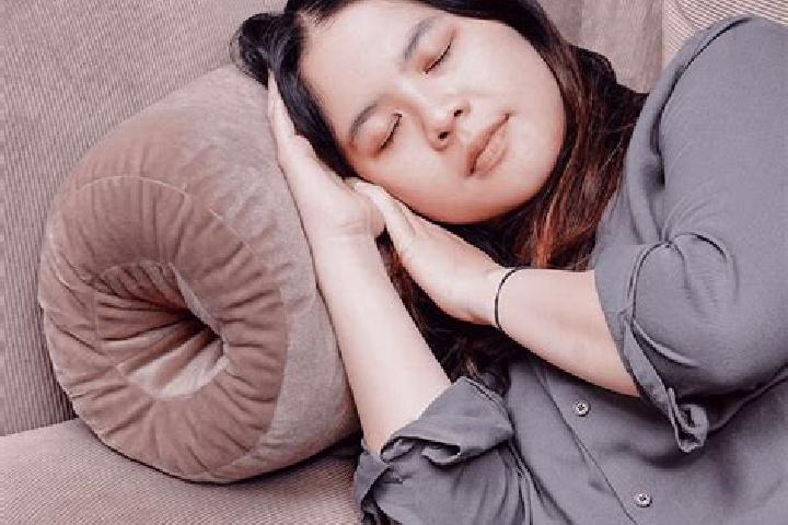 Ella, 25 — Escort in Bantal, Indonesia