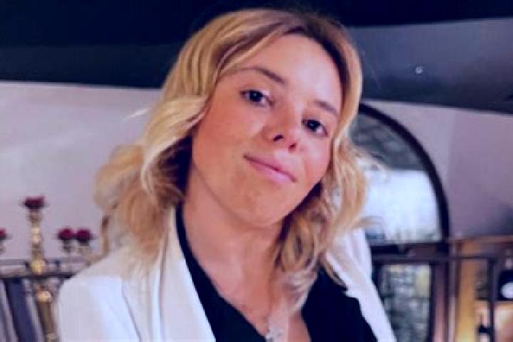 Ella, 25 — Escort in Castelli Calepio, Italy