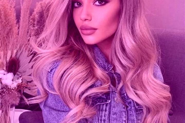 Ella, 25 — Escort in Dobrinka, Russia