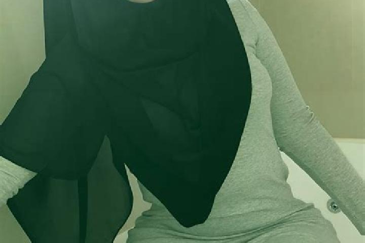 Ella, 25 — Escort in Farasan, Saudi Arabia