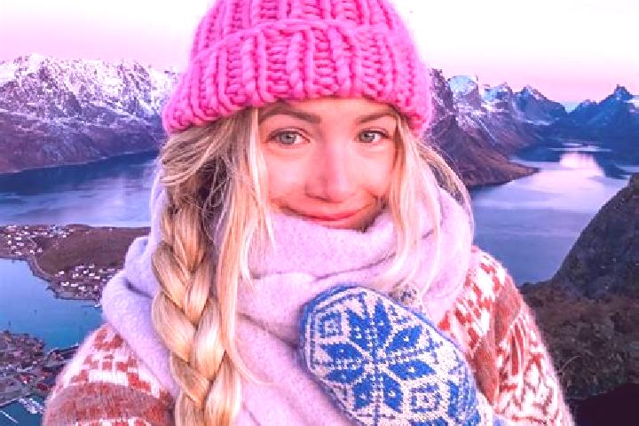 Ella, 25 — Escort in Knappstad, Norway