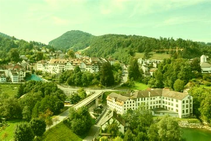 Ella, 25 — Escort in Mogelsberg, Switzerland