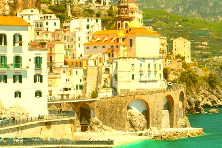 Ella, 25 — Escort in Panchia, Italy