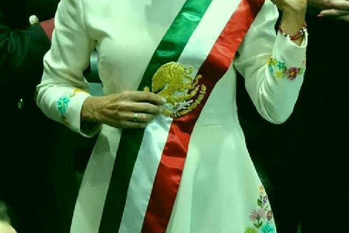 Ella, 25 — Escort in Santa Maria Xadani, Mexico