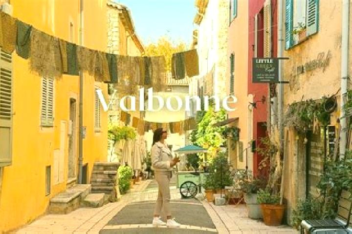 Ella, 25 — Escort in Valbonne, France