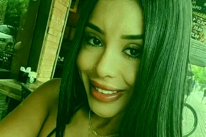 Ella, 25 — Escort in Vilhena, Brazil