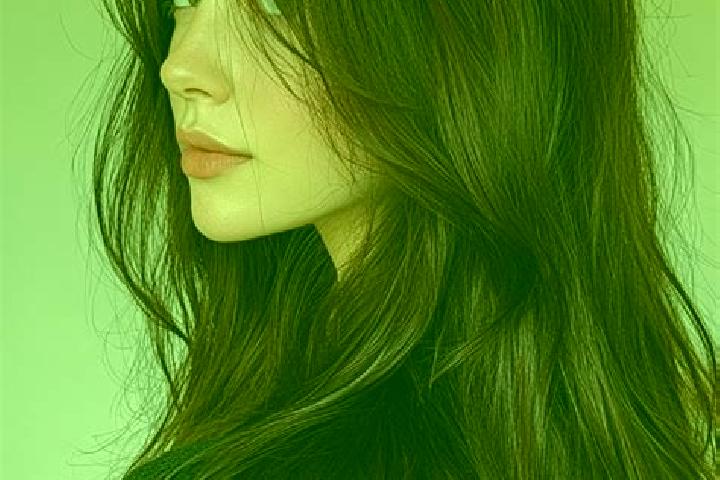 Ella, 26, a auburn brown-eyed mediterranean companion based in Babakanbungur. Offering GFE, Couples, Deep French Kissing. Available for incall and outcall, d...