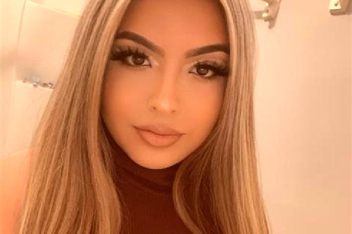 Ella, 26, a blonde amber-eyed latina companion based in Rajapeni. Offering Girlfriend Experience, Tantra, Duos, Fetish. Available for incall and outcall, day...