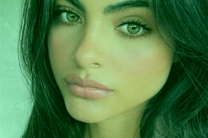 Ella, 26, a blonde dark-eyed indian companion based in Crewe. Offering BDSM, Girlfriend Experience, CIM, Duos, Roleplay. Available for incall and outcall, ov...