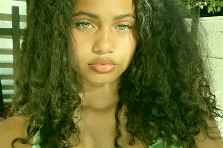 Ella, 26, a chestnut green-eyed mixed companion based in San Lorenzo. Offering Party Girl, Domination, Erotic Massage. Available for incall and outcall, over...