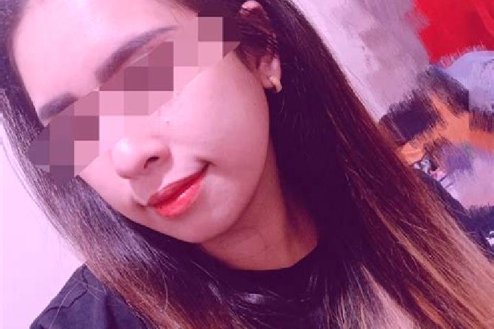 Ella, 26, a red grey-eyed indian companion based in San Cipriano Po. Offering 69, Tantra, Fetish. Available for incall and outcall, day and evening dates.