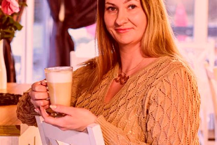 Ella, 26 — Escort in Baruchowo, Poland