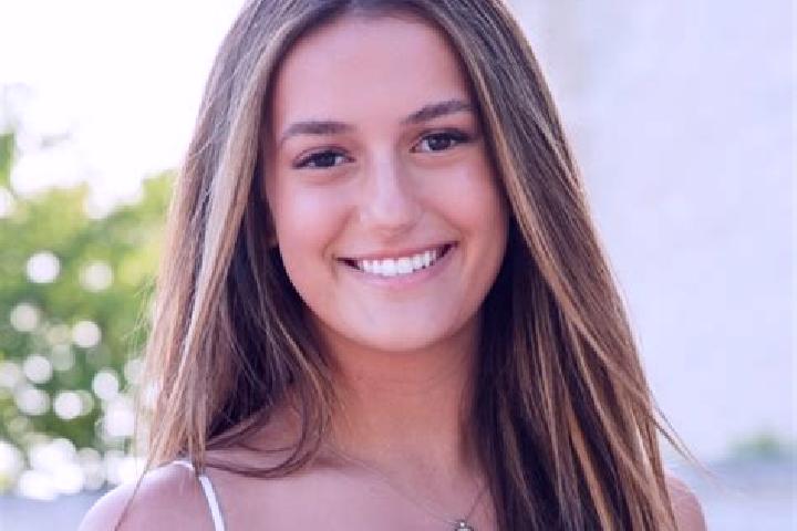 Ella, 26 — Escort in Chardon, United States