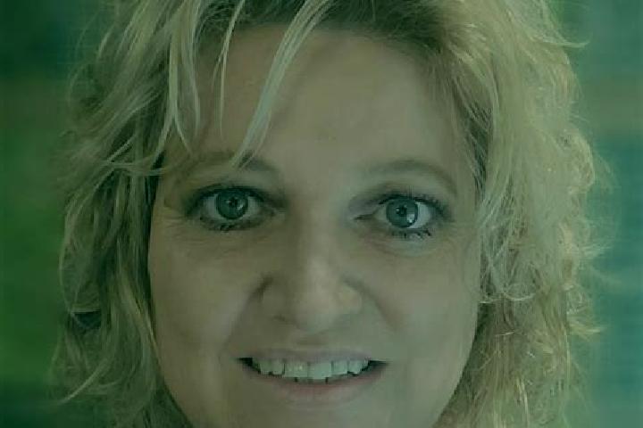 Ella, 26 — Escort in Munstergeleen, Netherlands