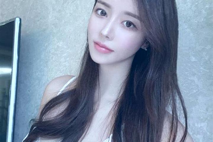 Ella, 26 — Escort in Xiaopingyi, China