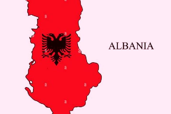 Ella, 26 — Escort in Zharrez, Albania