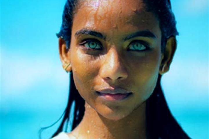 Ella, 27, a auburn blue-eyed indian companion based in El Congo. Offering Tantra, Overnight, Girlfriend Experience. Available for incall and outcall, overnig...