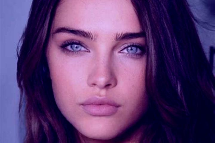 Ella, 27, a brunette amber-eyed caucasian companion based in Venables. Offering GFE, Fetish, Deep French Kissing, BDSM. Available for incall and outcall, ove...