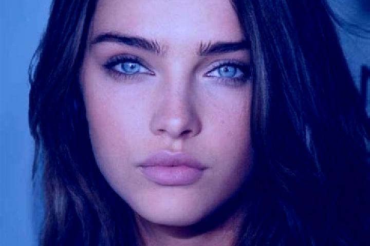 Ella, 27, a brunette grey-eyed european companion based in Weinlos. Offering Fetish, Dinner Date, Girlfriend Experience. Available for incall and outcall, ov...