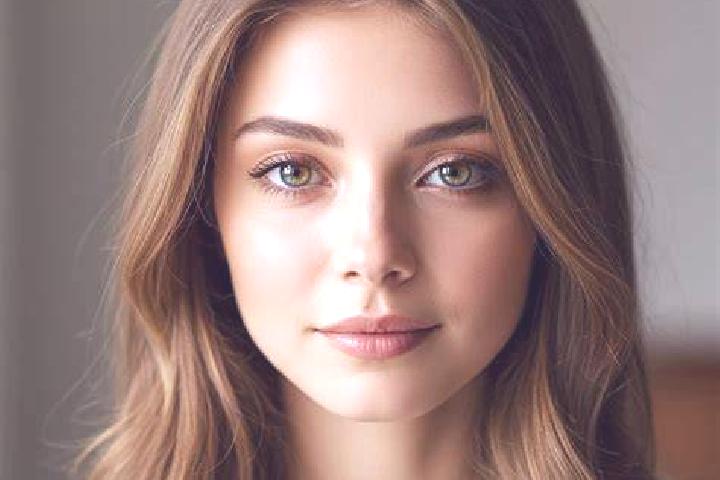 Ella, 27, a brunette hazel-eyed latina companion based in Cereseto. Offering Massage, Girlfriend Experience, Tantra, Erotic Massage, CIM. Available for incal...