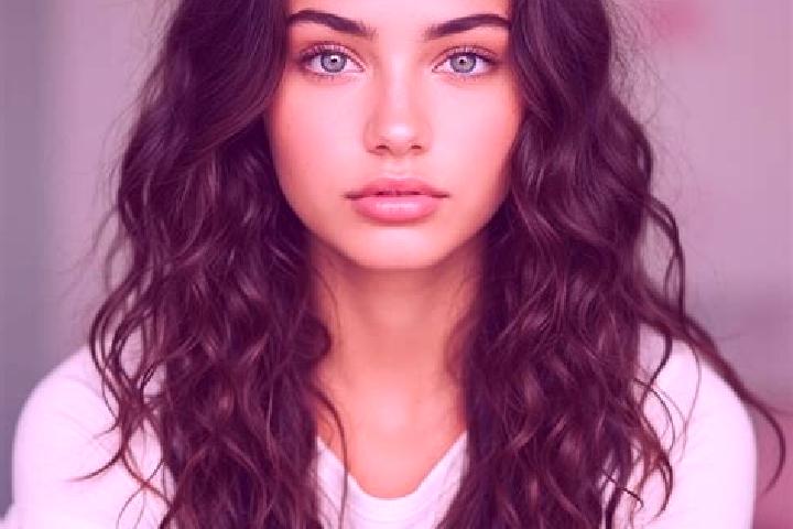 Ella, 27, a brunette hazel-eyed mediterranean companion based in Moissala. Offering OWO, Massage, Overnight. Available for incall and outcall, overnight book...