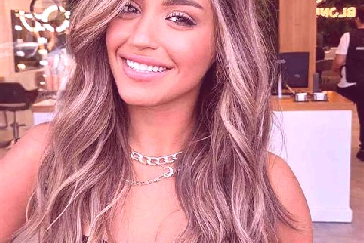 Ella, 27, a dark blonde brown-eyed mediterranean companion based in Friola. Offering Prostate Massage, Massage, 69. Available for incall and outcall, overnig...