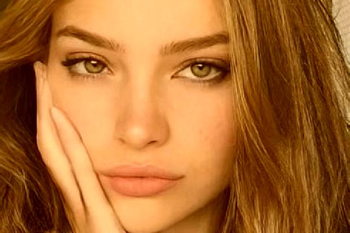Ella, 27, a dark blonde hazel-eyed ebony companion based in Pinos Genil. Offering Deep French Kissing, Roleplay, A-Level. Available for incall and outcall, d...