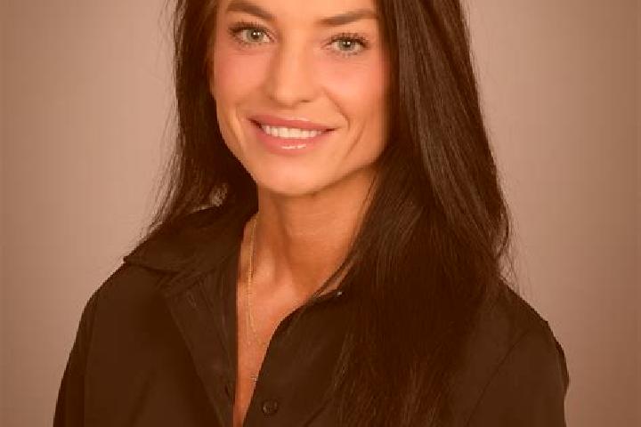 Ella, 27 — Escort in Barnstable, United States