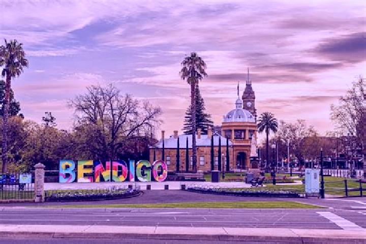 Ella, 27 — Escort in Bendigo city centre, Australia