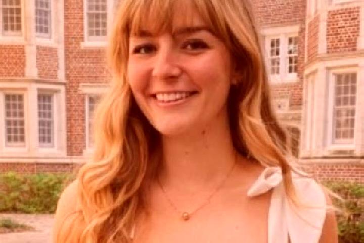 Ella, 27 — Escort in Croswell, United States