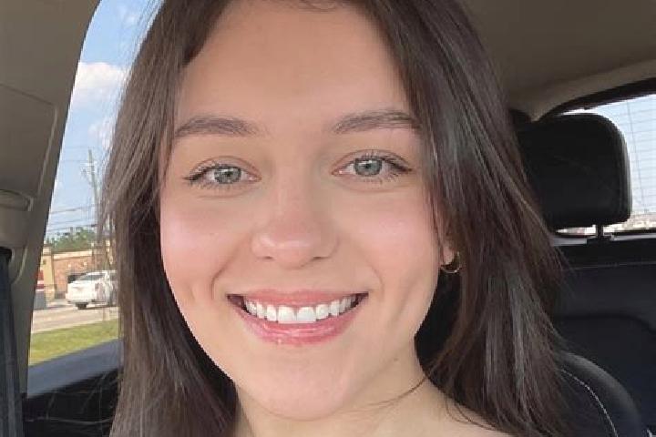 Ella, 27 — Escort in Purvis, United States
