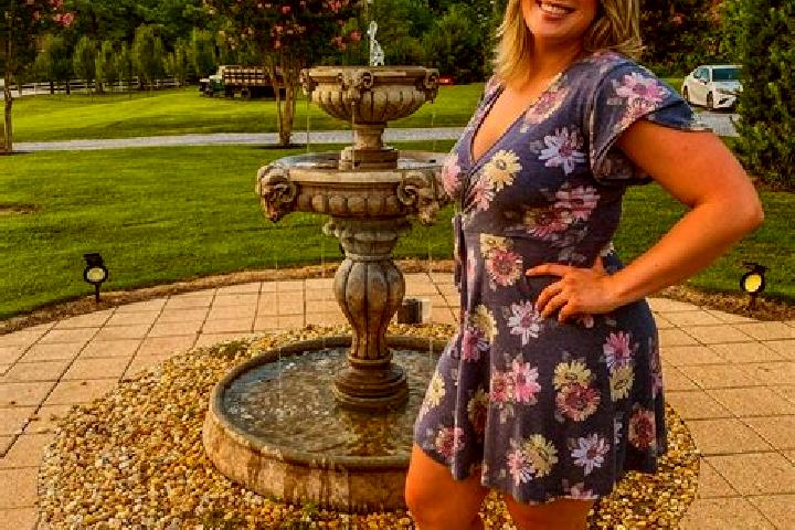 Ella, 27 — Escort in Summerville, United States