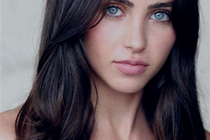 Ella, 28, a brunette blue-eyed middle eastern companion based in Needham Market. Offering Erotic Massage, CIM, Domination, Overnight, Couples. Available for ...
