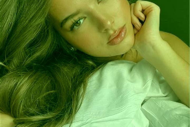 Ella, 28, a chestnut grey-eyed latina companion based in Fidenza. Offering Travel Companion, Dinner Date, Party Girl, Overnight. Available for incall and out...
