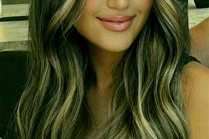 Ella, 28, a dark blonde brown-eyed mediterranean companion based in El Jazmin. Offering Deep French Kissing, Massage, Fetish, Domination, Tantra. Available f...