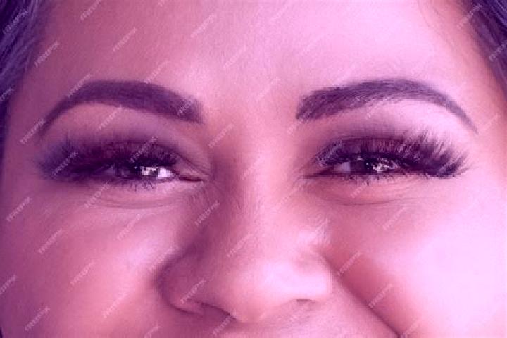 Ella, 28, a red green-eyed latina companion based in Boe Hpyu Chaung. Offering GFE, Overnight, Roleplay, CIM. Available for incall and outcall, overnight boo...