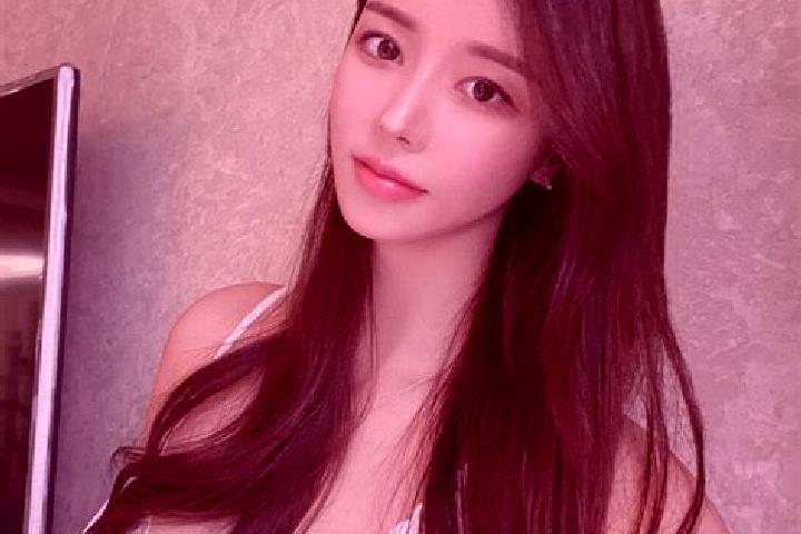 Ella, 28 — Escort in Ganjiachang, China