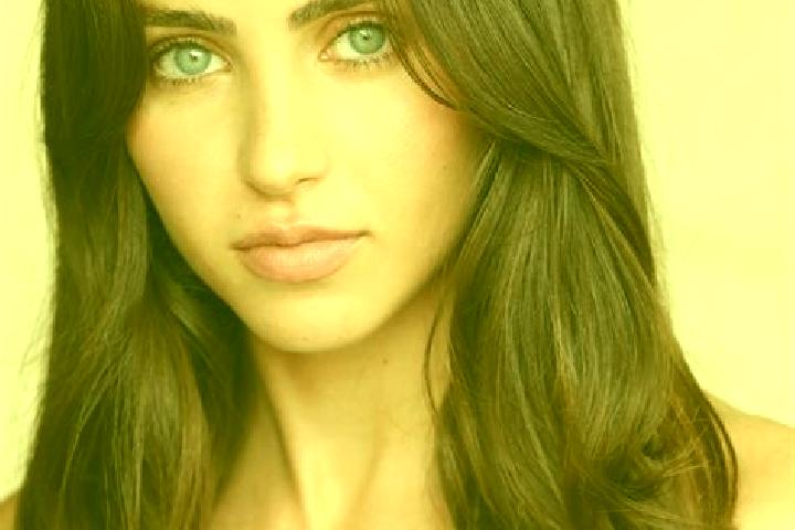 Ella, 29, a brunette brown-eyed latina companion based in Atatuerk. Offering BDSM, Tantra, Erotic Massage, Deep French Kissing. Available for incall and outc...