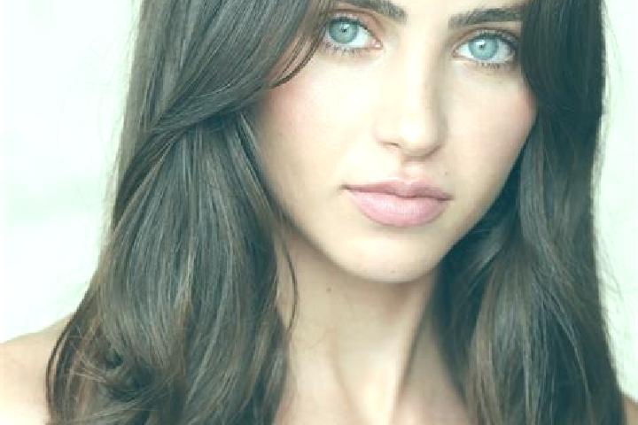 Ella, 29, a brunette brown-eyed mediterranean companion based in North Perry. Offering OWO, Fetish, Duos. Available for incall and outcall, overnight booking...