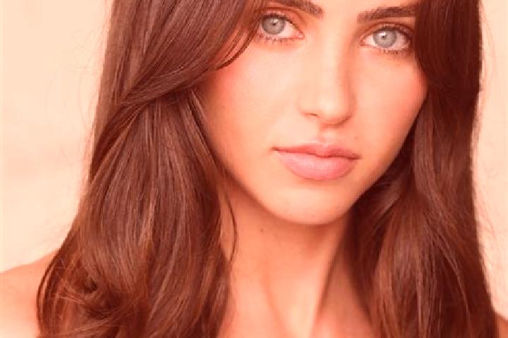 Ella, 29, a brunette grey-eyed latina companion based in Brest. Offering Overnight, 69, Duos, Striptease, OWO. Available for incall and outcall, day and even...