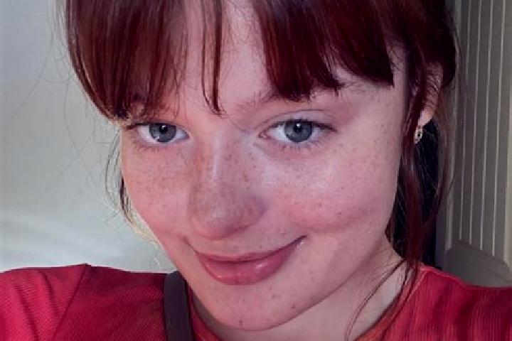Ella, 29, a red grey-eyed middle eastern companion based in Bijarehbin. Offering Domination, BDSM, Party Girl, Striptease. Available for incall and outcall, ...