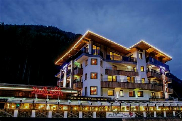 Ella, 29 — Escort in Ischgl, Austria