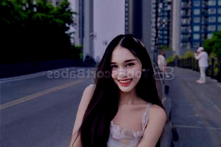 Ella, 29 — Escort in Meili, China
