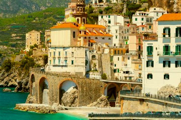 Ella, 29 — Escort in Ugento, Italy