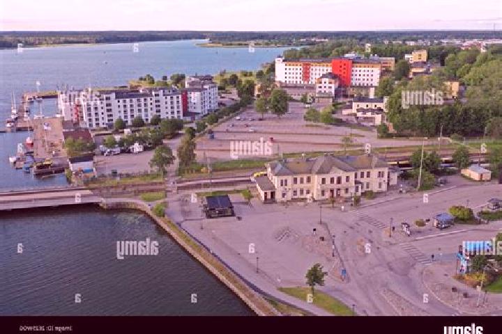 Ella, 29 — Escort in Vaenersborg, Sweden