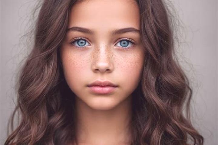 Ella, 30, a auburn brown-eyed caucasian companion based in Ust -Kachka. Offering OWO, Deep French Kissing, CIM, Roleplay. Available for incall and outcall, d...