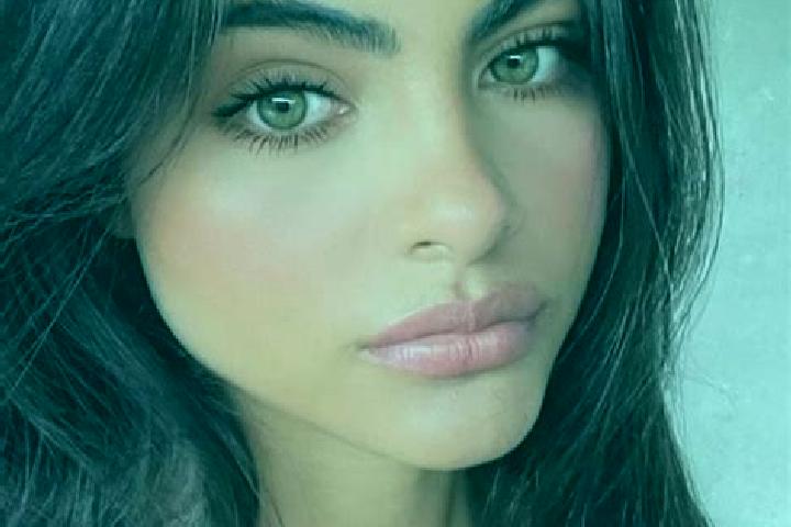 Ella, 30, a black hazel-eyed middle eastern companion based in Valasske Klobouky. Offering Striptease, Girlfriend Experience, Massage. Available for incall a...